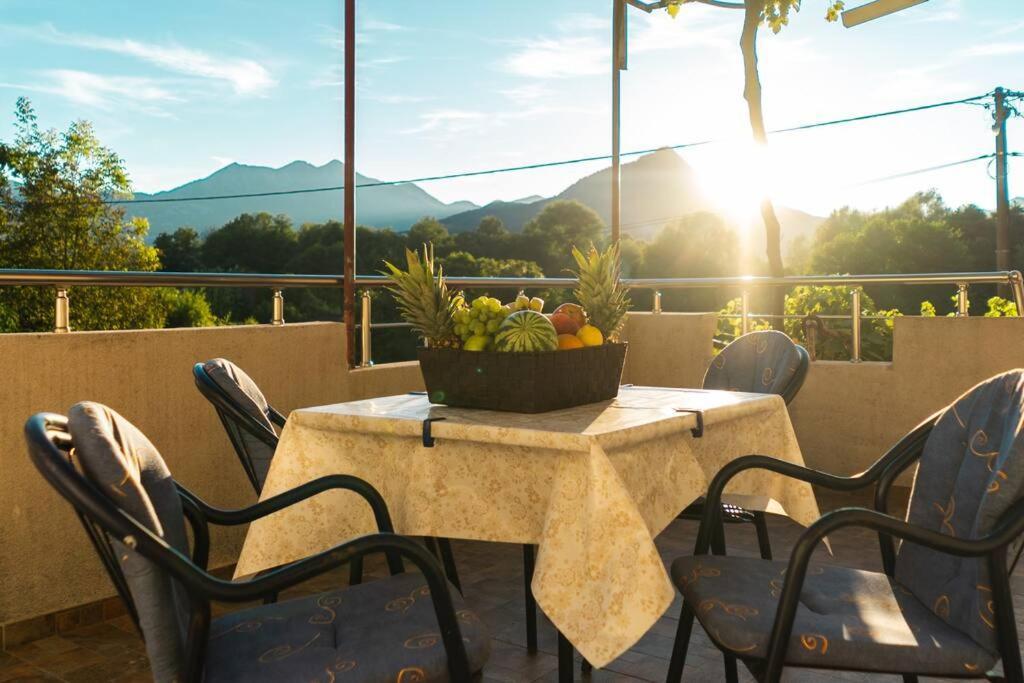 Villa Pavle'S Oasis Virpazar Esterno foto